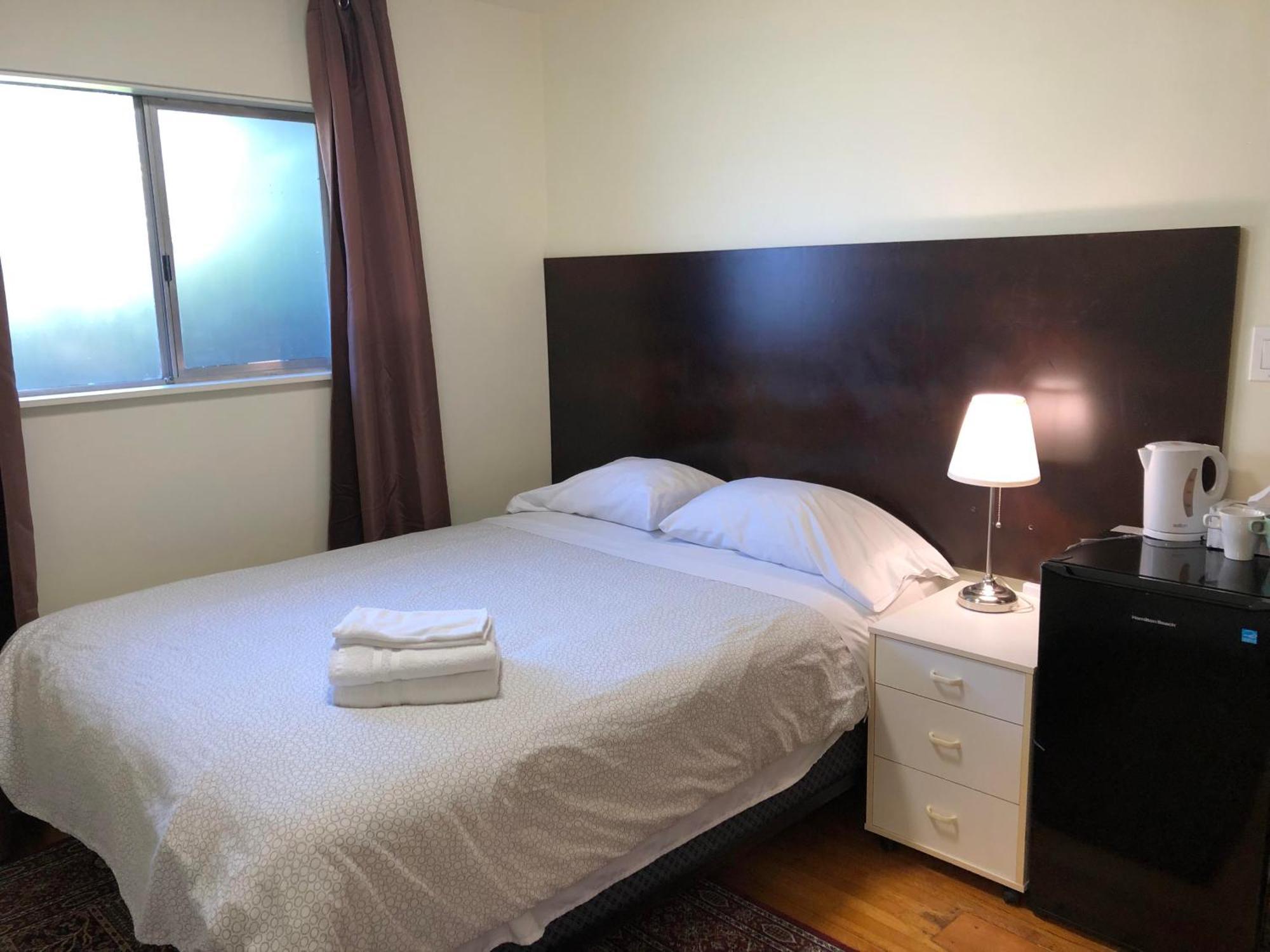Comfort Cottage Guest House Near Subway Station, Bus And Downtown Vancouver Eksteriør billede